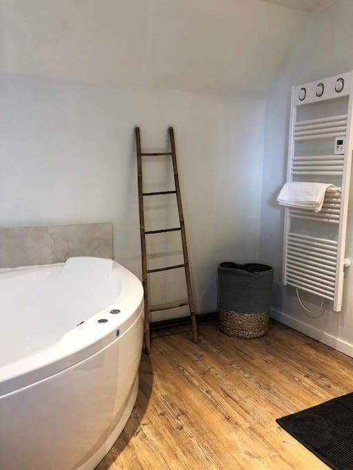 Appartement Au Calme Entre Terre Et Mer. Proche Honfleur Barneville-la-Bertran Bagian luar foto